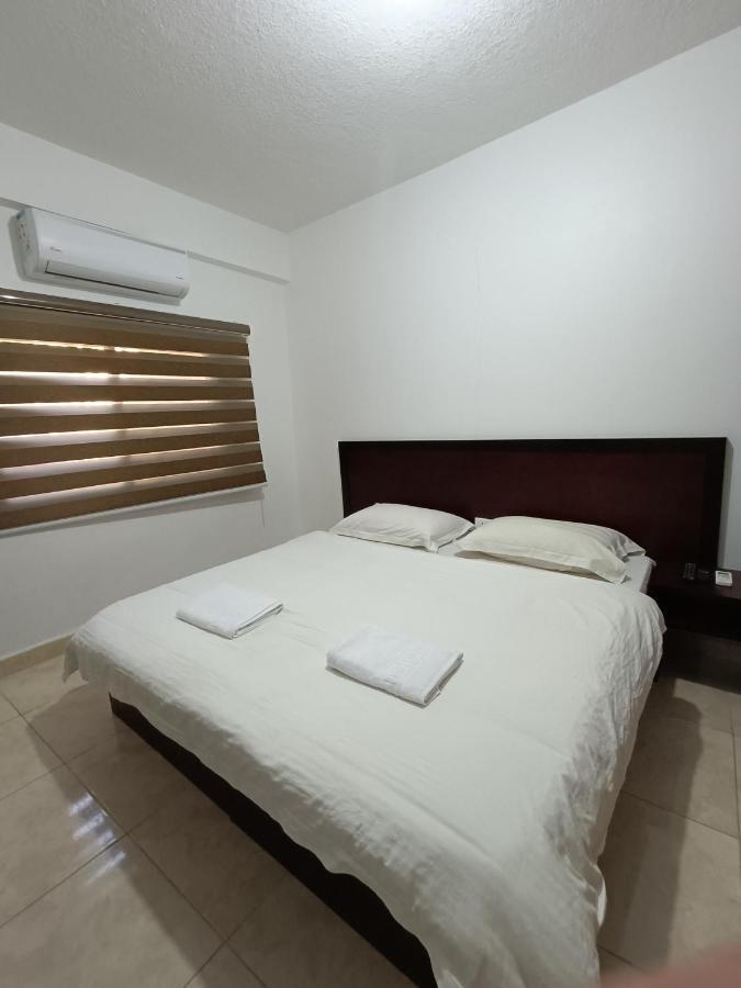 Happy Night Hostel วาดี มูซา ภายนอก รูปภาพ